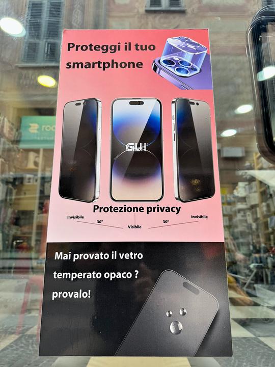 GLH tempered-glass poster in the window: privacy protection and matte glass